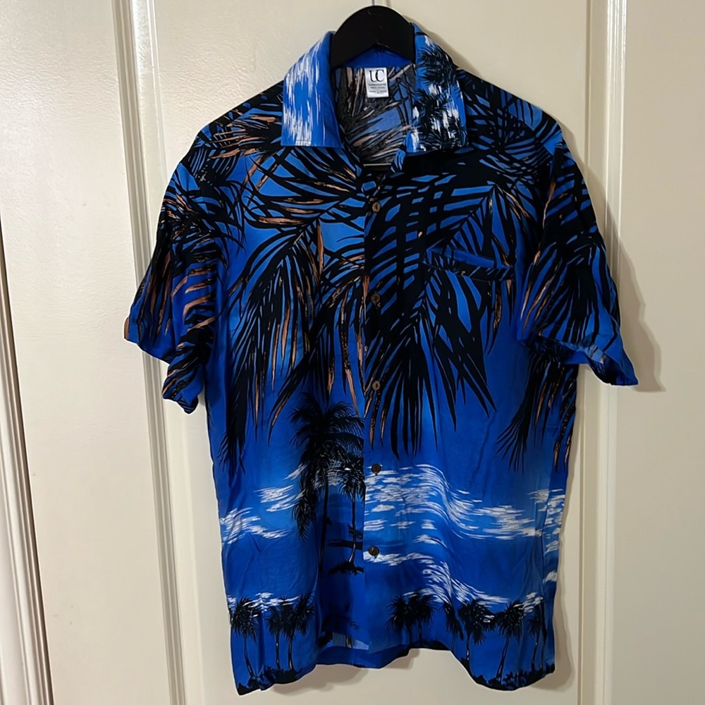 UC - Uluvatu Collection- Hawaiian shirts - Size L